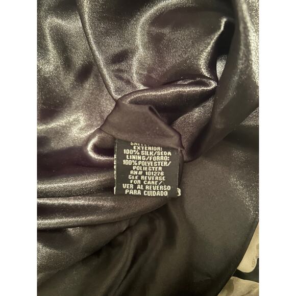 GUC E by ECi 100% Silk Skirt Floral Red/Black/Gray Size 12 - Picture 5 of 7